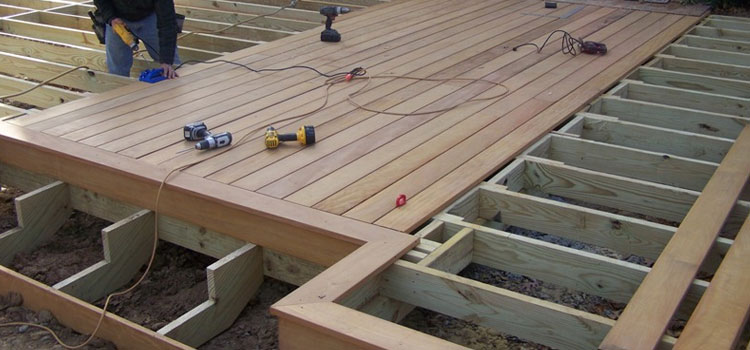 Wood Deck Builders in Glendale, CA